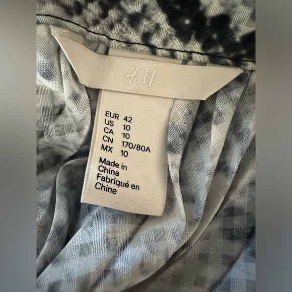 H&M Snake Print Pleated Midi Skirt 10 - Picture 5 of 6